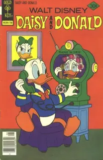 Cover of Walt Disney Daisy and Donald #25