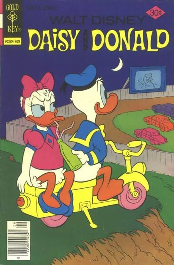 Cover of Walt Disney Daisy and Donald #26