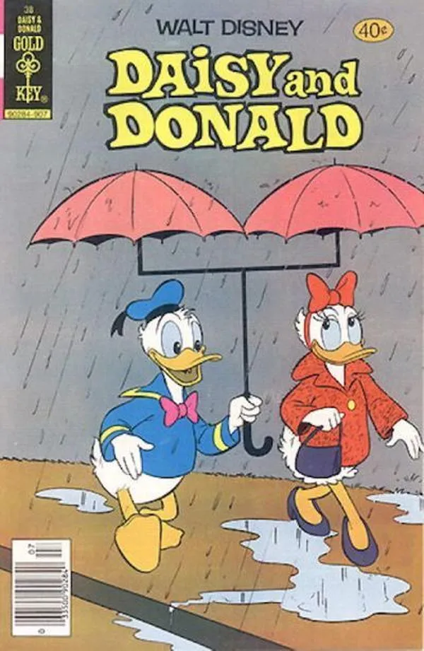 Cover of Walt Disney Daisy and Donald #38