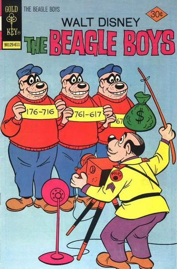 Cover of Walt Disney the Beagle Boys #32